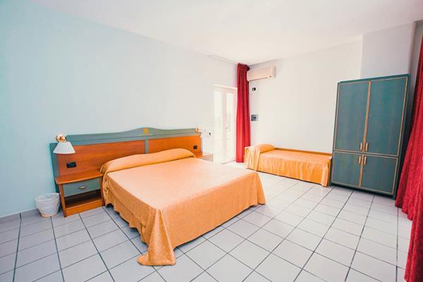Apulia Hotel Corigliano Calabro Esterno foto